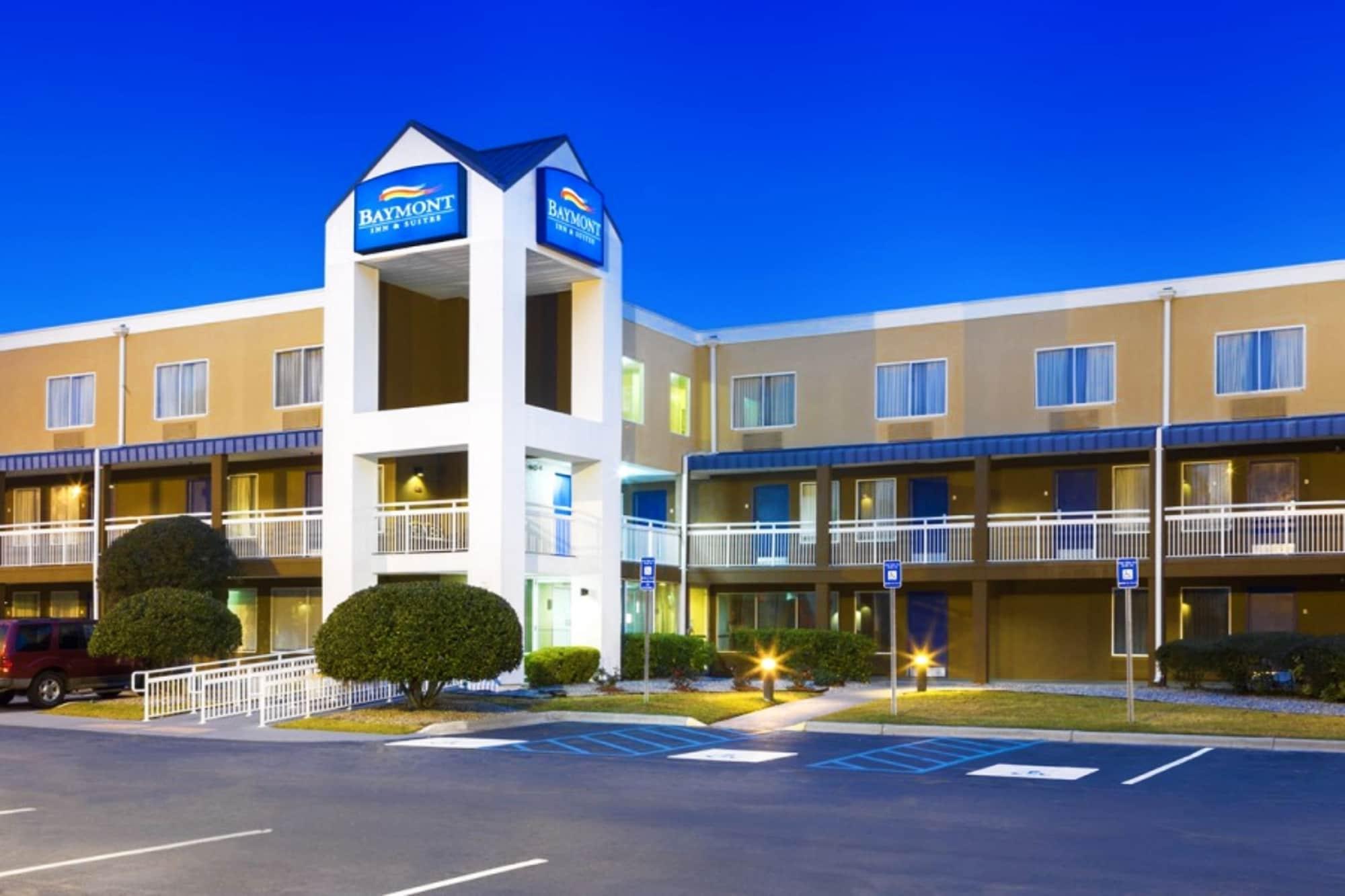 Baymont By Wyndham Savannah Midtown Экстерьер фото