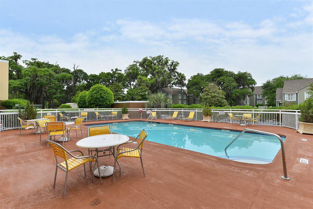 Baymont By Wyndham Savannah Midtown Экстерьер фото